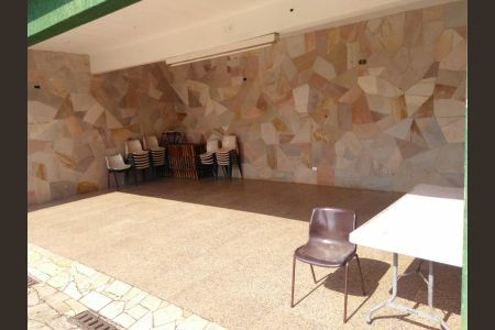 Foto 05 de casa à venda com 2 quartos, 564m² em Vila Carrão, São Paulo