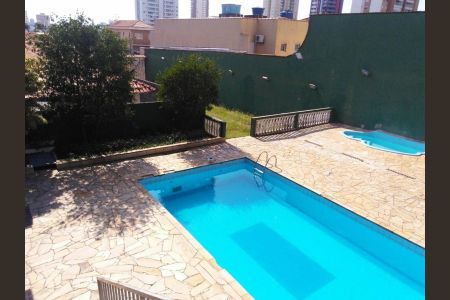 Foto 02 de casa à venda com 2 quartos, 564m² em Vila Carrão, São Paulo