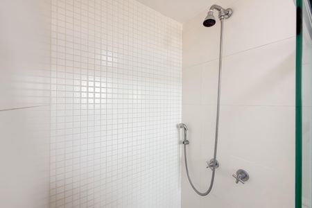 Apartamento para alugar com 100m², 2 quartos e 2 vagas Apartamento para alugar com 100m², 2 quartos e 2 vagasBanheiro Corredor