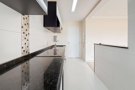 Apartamento para alugar com 100m², 2 quartos e 2 vagas Apartamento para alugar com 100m², 2 quartos e 2 vagasCozinha