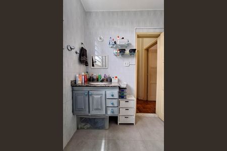 Apartamento à venda com 117m², 2 quartos e sem vagaBanheiro Social