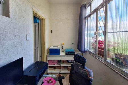 Apartamento à venda com 117m², 2 quartos e sem vagaEscritório