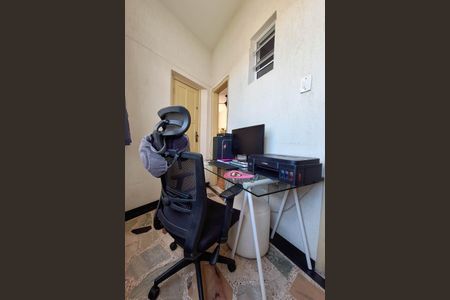 Apartamento à venda com 117m², 2 quartos e sem vagaEscritório