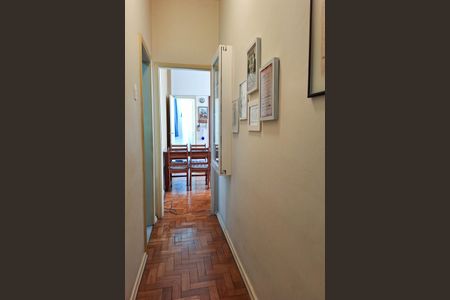 Apartamento à venda com 117m², 2 quartos e sem vagaCorredor