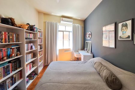 Apartamento à venda com 117m², 2 quartos e sem vagaQuarto 2