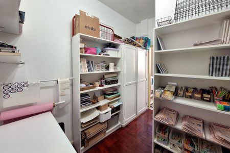 Apartamento à venda com 117m², 2 quartos e sem vagaQuarto de Serviço