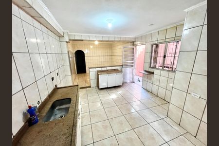 Casa à venda com 92m², 3 quartos e 2 vagasCozinha