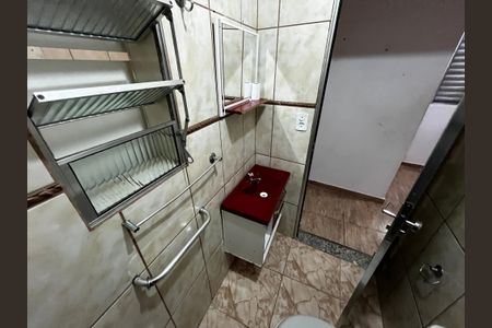 Casa à venda com 92m², 3 quartos e 2 vagasBanheiro de serviço