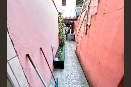 Casa à venda com 92m², 3 quartos e 2 vagasCorredor