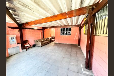 Casa à venda com 92m², 3 quartos e 2 vagasGaragem