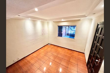 Sala de casa à venda com 3 quartos, 92m² em Vila Dionisia, São Paulo