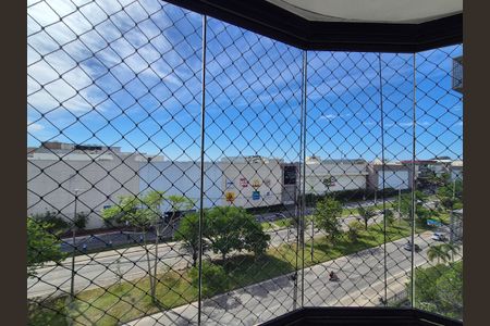 Vista  de apartamento para alugar com 3 quartos, 70m² em Recreio dos Bandeirantes, Rio de Janeiro