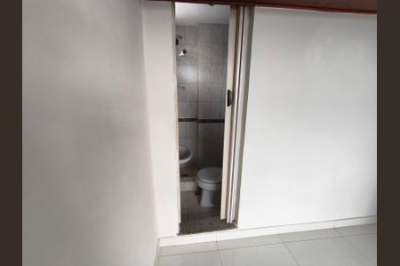 Apartamento para alugar com 65m², 2 quartos e 1 vagaBanheiro do quarto 1