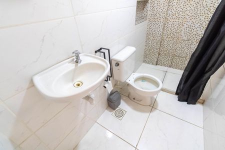 Apartamento para alugar com 52m², 2 quartos e 1 vaga Apartamento para alugar com 52m², 2 quartos e 1 vagaBanheiro