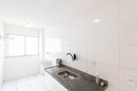 Apartamento para alugar com 52m², 2 quartos e 1 vaga Apartamento para alugar com 52m², 2 quartos e 1 vagaCozinha e Área de Serviço