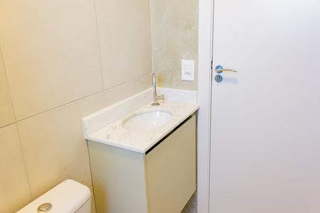 Apartamento à venda com 42m², 2 quartos e sem vaga Apartamento à venda com 42m², 2 quartos e sem vagaBanheiro