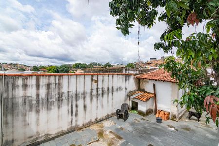 Casa à venda com 177m², 3 quartos e 2 vagasQuintal