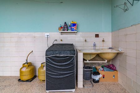 Casa à venda com 177m², 3 quartos e 2 vagasÁrea de Serviço