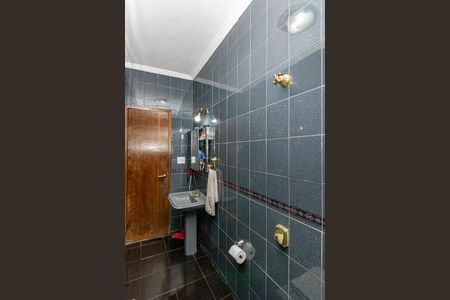 Casa à venda com 177m², 3 quartos e 2 vagasBanheiro Social