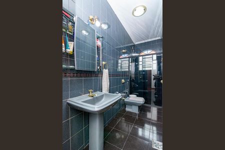 Casa à venda com 177m², 3 quartos e 2 vagasBanheiro Social