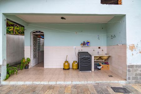 Casa à venda com 177m², 3 quartos e 2 vagasÁrea de Serviço