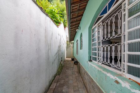 Casa à venda com 177m², 3 quartos e 2 vagasQuintal