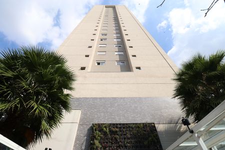 Apartamento para alugar com 62m², 2 quartos e 1 vagaFachada