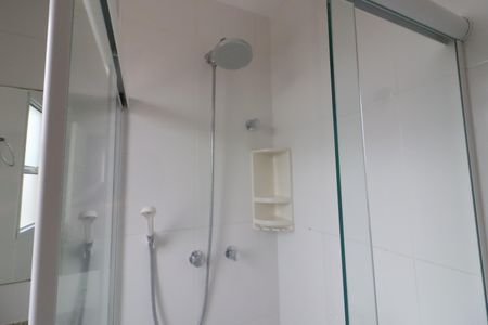 Apartamento à venda com 57m², 2 quartos e 1 vagaBanheiro da Suíte 1