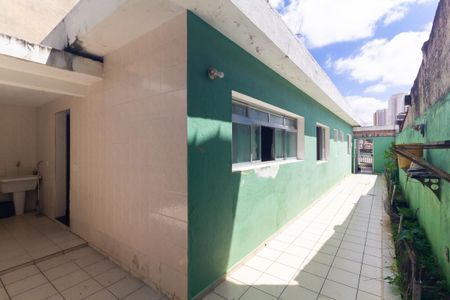 Casa à venda com 195m², 2 quartos e 5 vagasQuintal