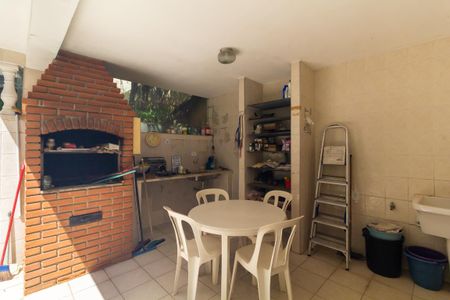 Casa à venda com 195m², 2 quartos e 5 vagasÁrea comum - Churrasqueira