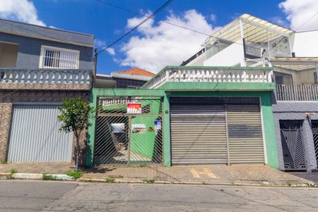 Casa à venda com 195m², 2 quartos e 5 vagasFachada