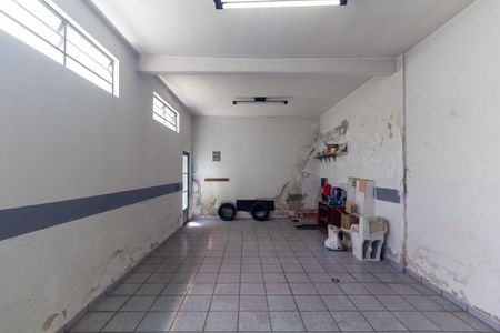 Casa à venda com 195m², 2 quartos e 5 vagasGaragem