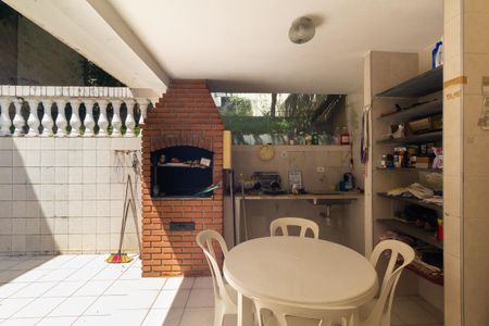 Casa à venda com 195m², 2 quartos e 5 vagasChurrasqueira