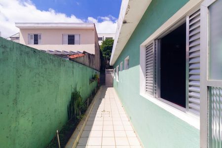 Casa à venda com 195m², 2 quartos e 5 vagasCorredor Lateral