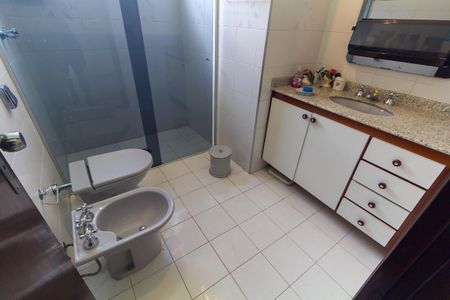 Banheiro de casa à venda com 2 quartos, 195m² em Chácara Belenzinho, São Paulo