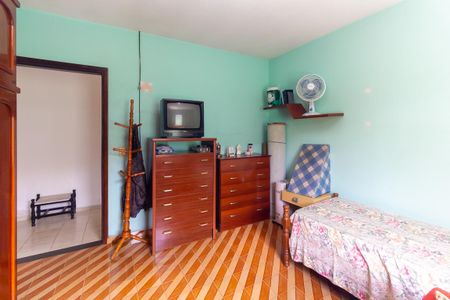 Casa à venda com 195m², 2 quartos e 5 vagasQuarto