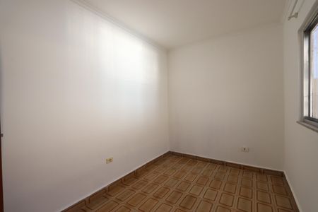 Quarto 1 de casa para alugar com 2 quartos, 45m² em Parque São Lucas, São Paulo