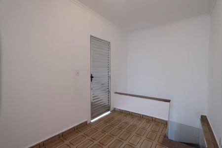 Quarto 2 de casa para alugar com 2 quartos, 45m² em Parque São Lucas, São Paulo