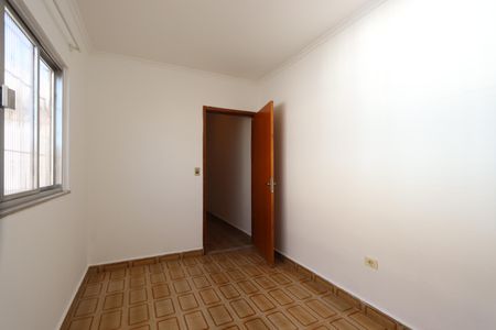 Quarto 1 de casa para alugar com 2 quartos, 45m² em Parque São Lucas, São Paulo