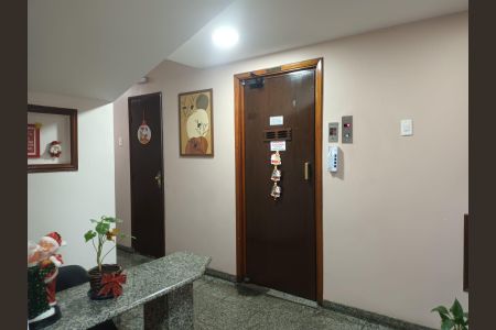 Apartamento para alugar com 77m², 2 quartos e sem vagaPortaria