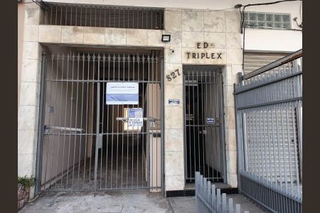 Apartamento para alugar com 77m², 2 quartos e sem vagaFachada