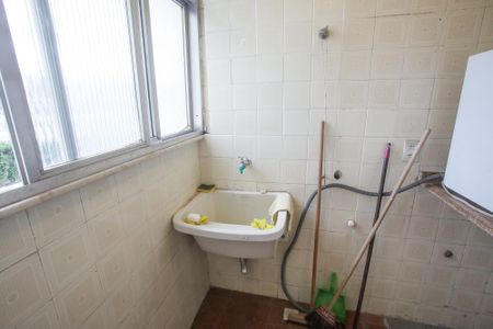 Apartamento à venda com 80m², 2 quartos e 1 vagaÁrea de Serviço