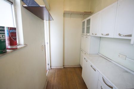 Apartamento à venda com 80m², 2 quartos e 1 vagaDispensa