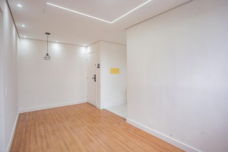 Sala de apartamento para alugar com 2 quartos, 42m² em Parque Bristol, São Bernardo do Campo