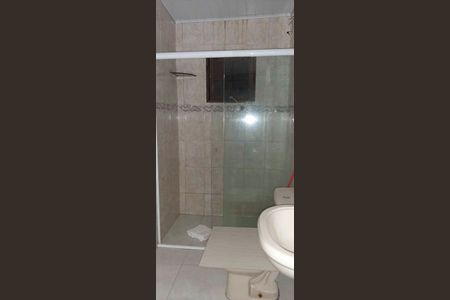 Banheiro de casa para alugar com 1 quarto, 29m² em Rochdale, Osasco