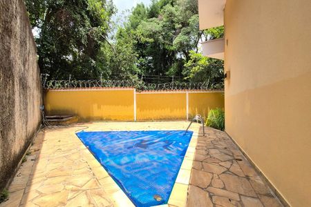 Casa de condomínio à venda com 291m², 4 quartos e 4 vagasÁrea comum - Piscina