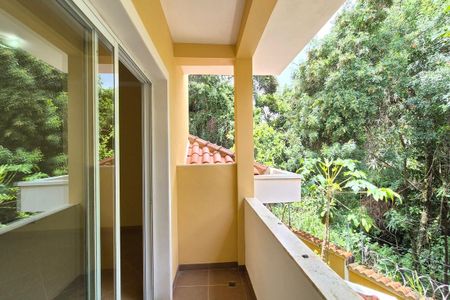 Casa de condomínio à venda com 291m², 4 quartos e 4 vagasVaranda do Quarto 4 