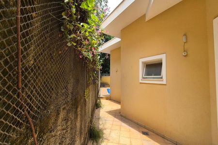 Casa de condomínio à venda com 291m², 4 quartos e 4 vagasCorredor 