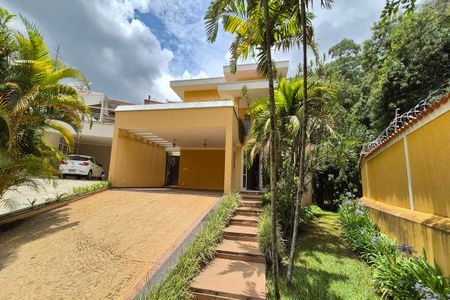 Casa de condomínio à venda com 291m², 4 quartos e 4 vagasFachada do Prédio