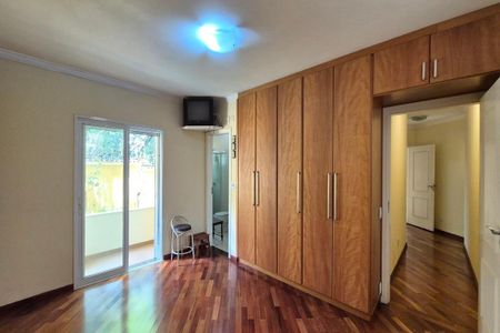 Casa de condomínio à venda com 291m², 4 quartos e 4 vagasQuarto 2 - Suíte